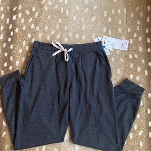 New Vuori Performance Jogger Women’s Size XS. Charcoal Heather